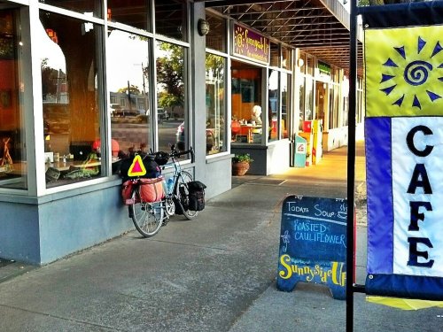 C360_2012-09-27-08-00-15